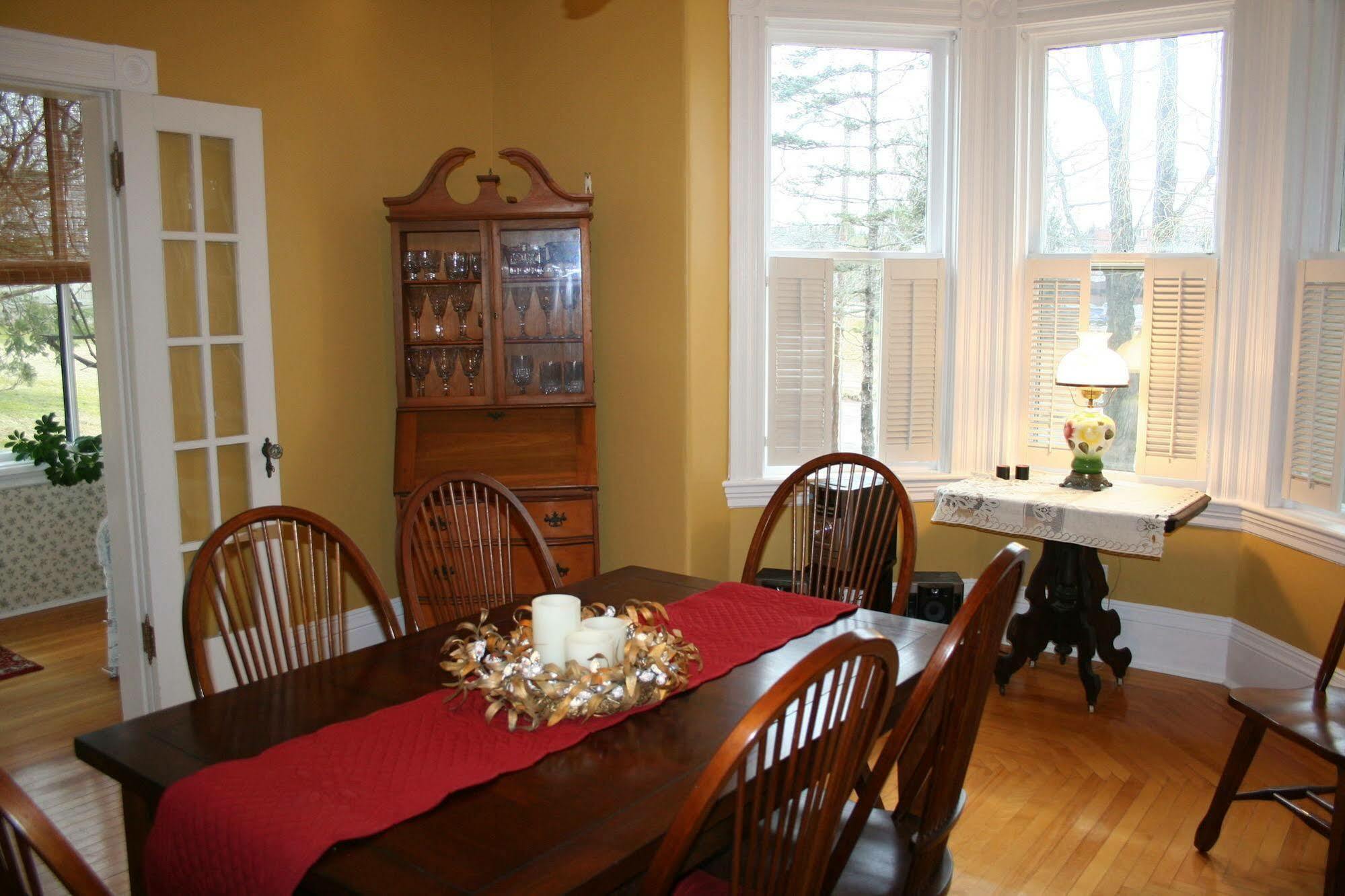 Sackville Bed And Breakfast 외부 사진