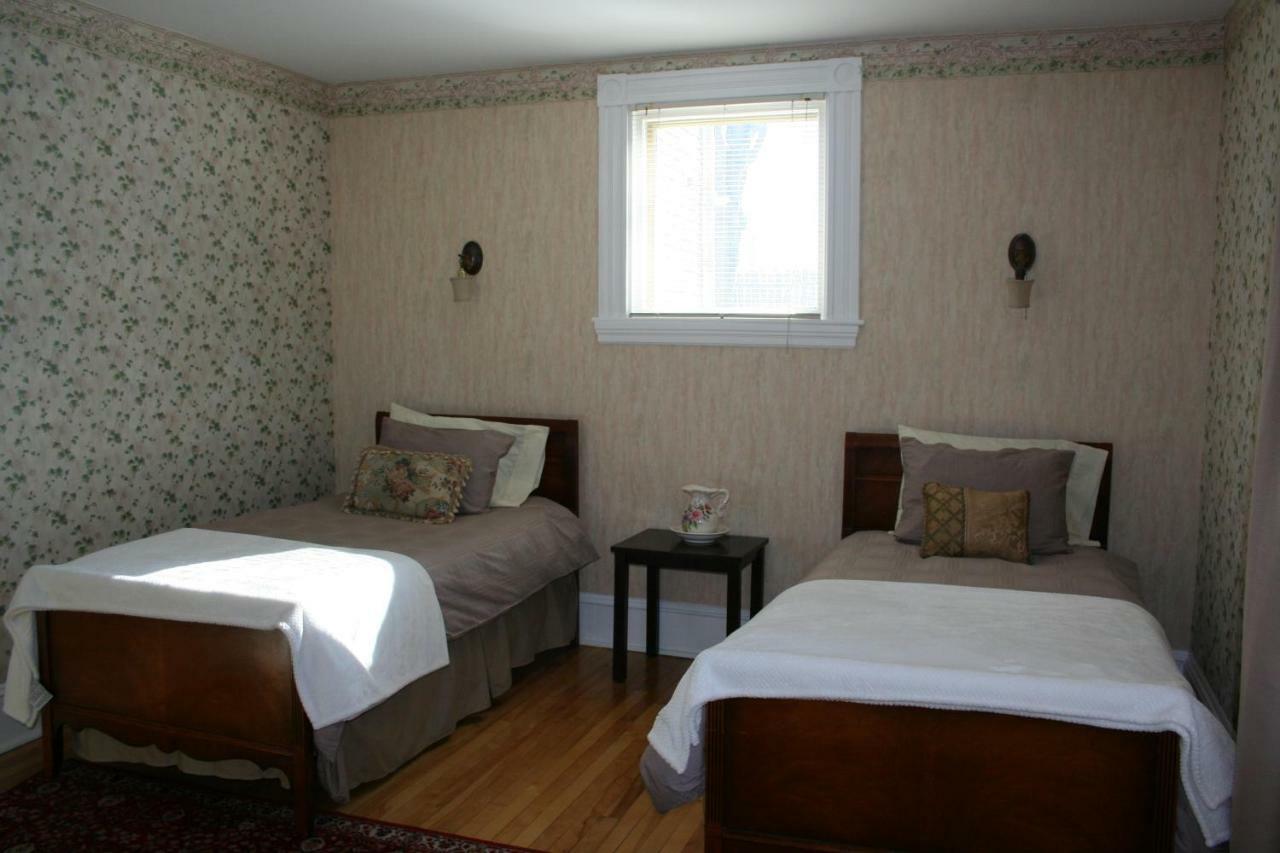 Sackville Bed And Breakfast 외부 사진