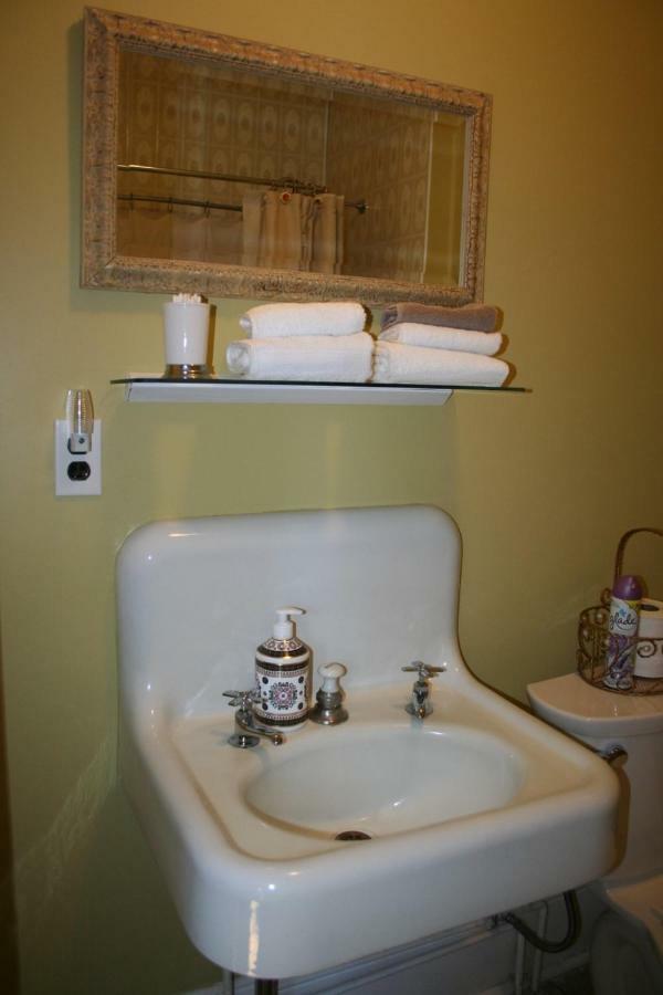 Sackville Bed And Breakfast 외부 사진