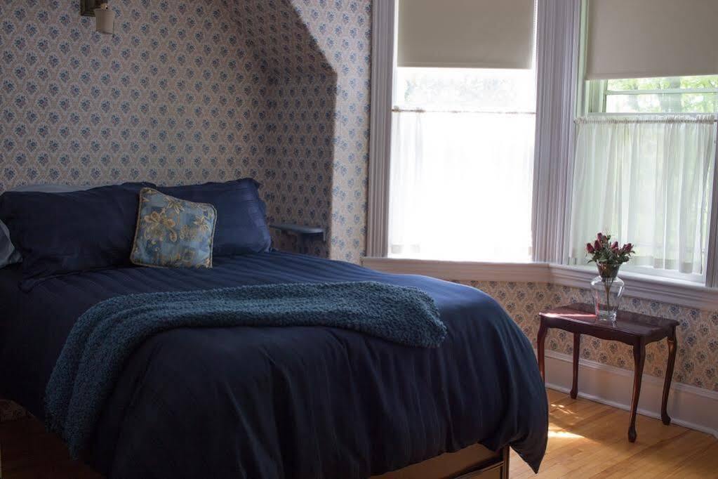 Sackville Bed And Breakfast 외부 사진